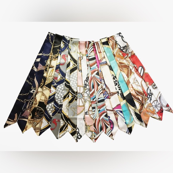 6 Scarves Perfect for Handbags New In Package  (Mixed) - Picture 5 of 9